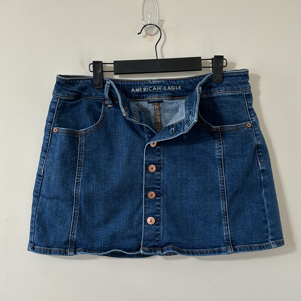 American Eagle Hi-Rise A-Line Denim Button-Front Denim Mini Skirt Size 12 - Picture 3 of 8